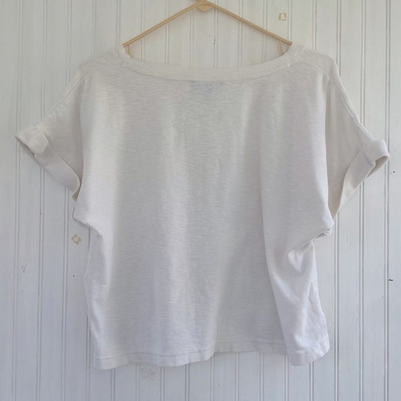 Banana Republic Factory Cream Semi-Cropped Short Sleeve Flutter Tee Size Medium - Picture 2 of 10